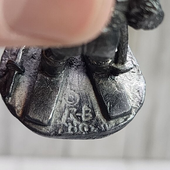 Vintage Ricker Bartlett Pewter Figurines Boy and Girl Skiing 1980's SET - Picture 5 of 9